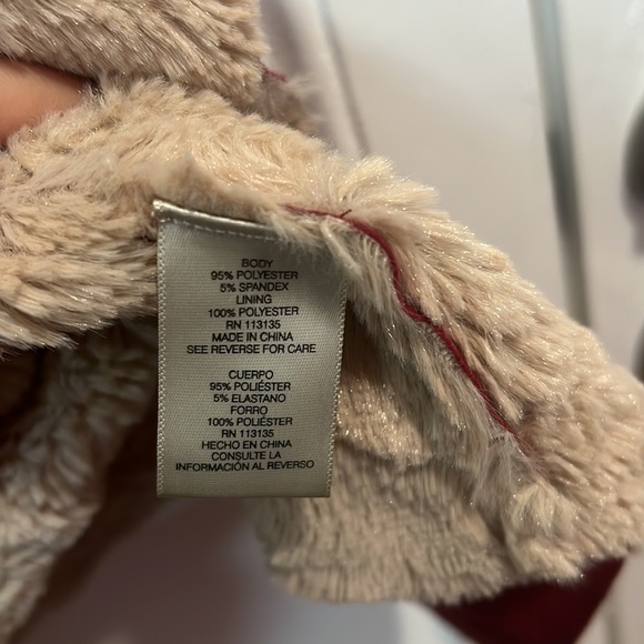 Leo and Nicole suede / faux fur maroon vest size s - Picture 3 of 3